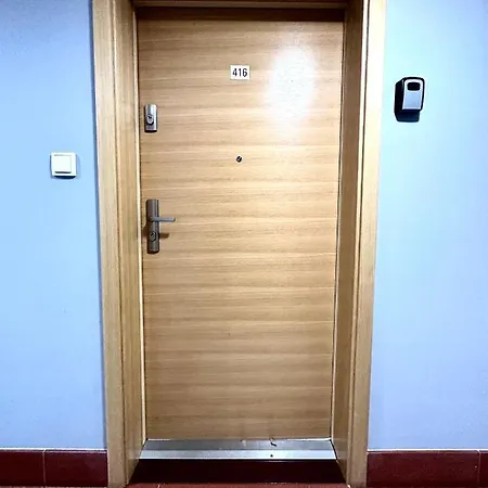 Krawiecka ~ 400m Main Square ~ Self Check-in 20h Wroclaw