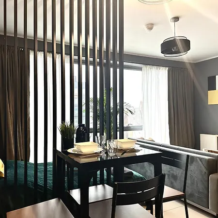 Apartment Krawiecka ~ 400m Main Square ~ Self Check-in 20h Wroclaw